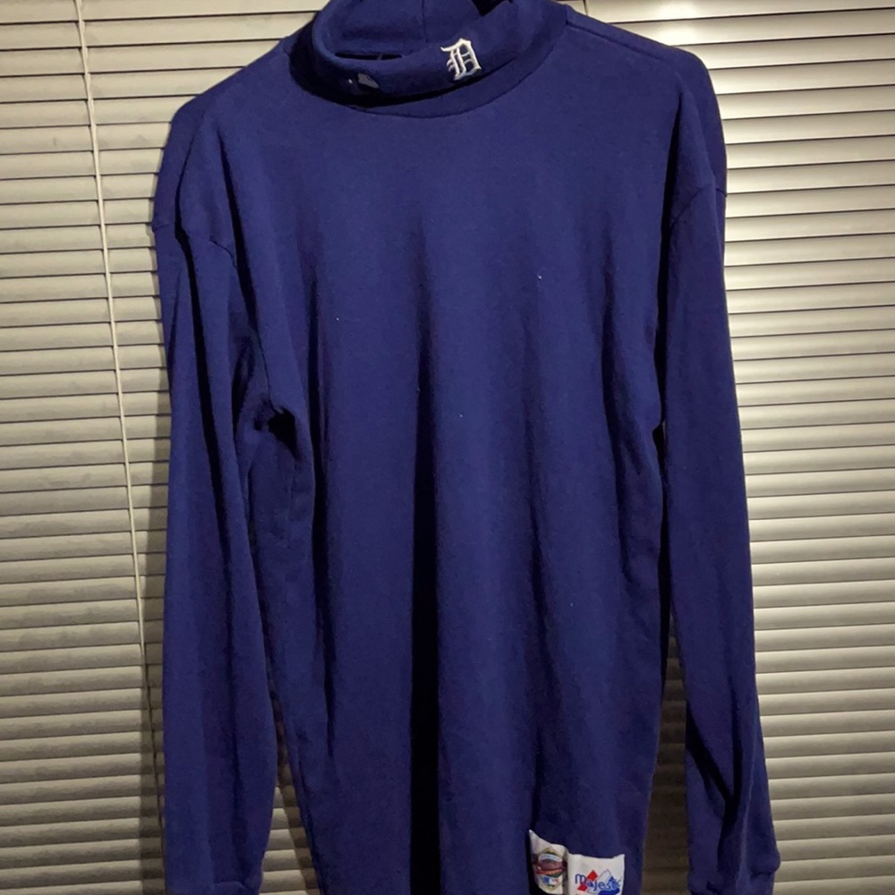 MAJESTIC MENS MLB DETROIT TIGERS TURTLENECK SHIRT